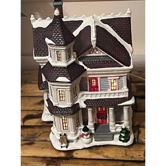 Christmas Village House  Lighted Ceramic Porcelain Blue Victorian Snow - Picture 13 of 16